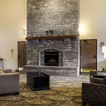 Quality Suites Near West Acres