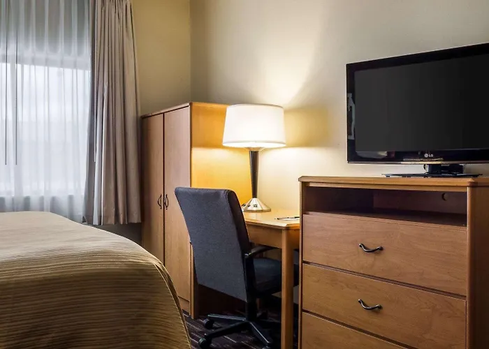 Hotel Quality Near West Acres Fargo
