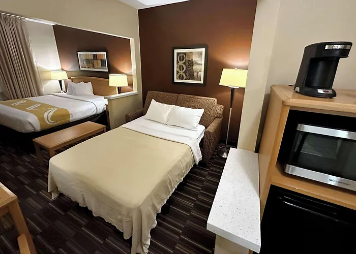 Quality Near West Acres Hotel 3*