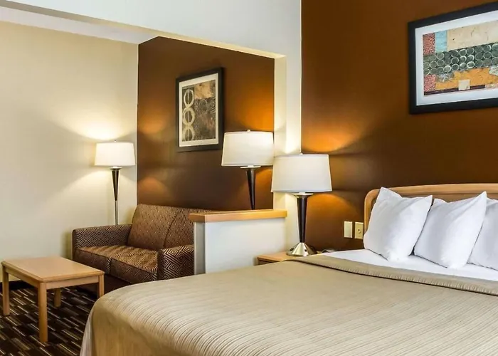 Hotel Quality Near West Acres