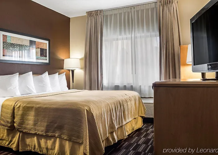 Hotel Quality Near West Acres 3*