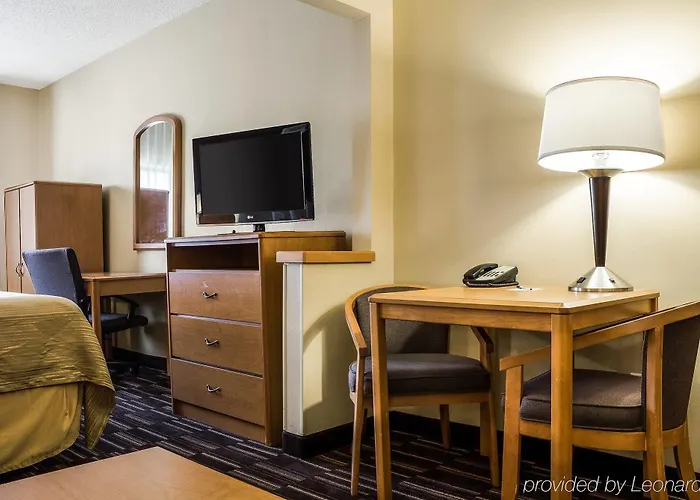 Hotel Quality Near West Acres