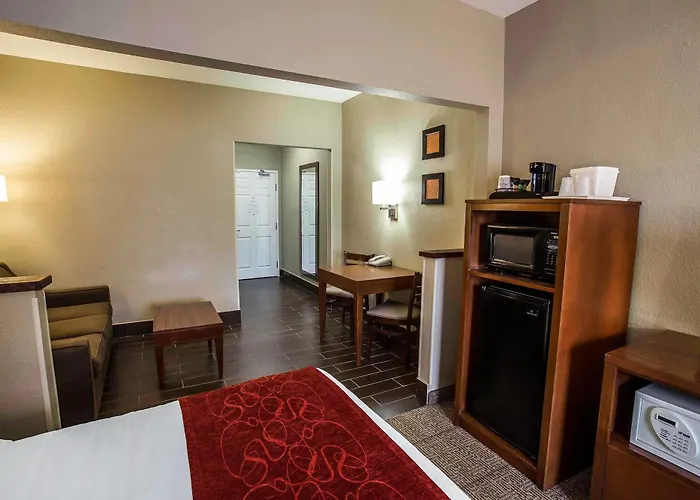 Hotel Quality Near West Acres Fargo